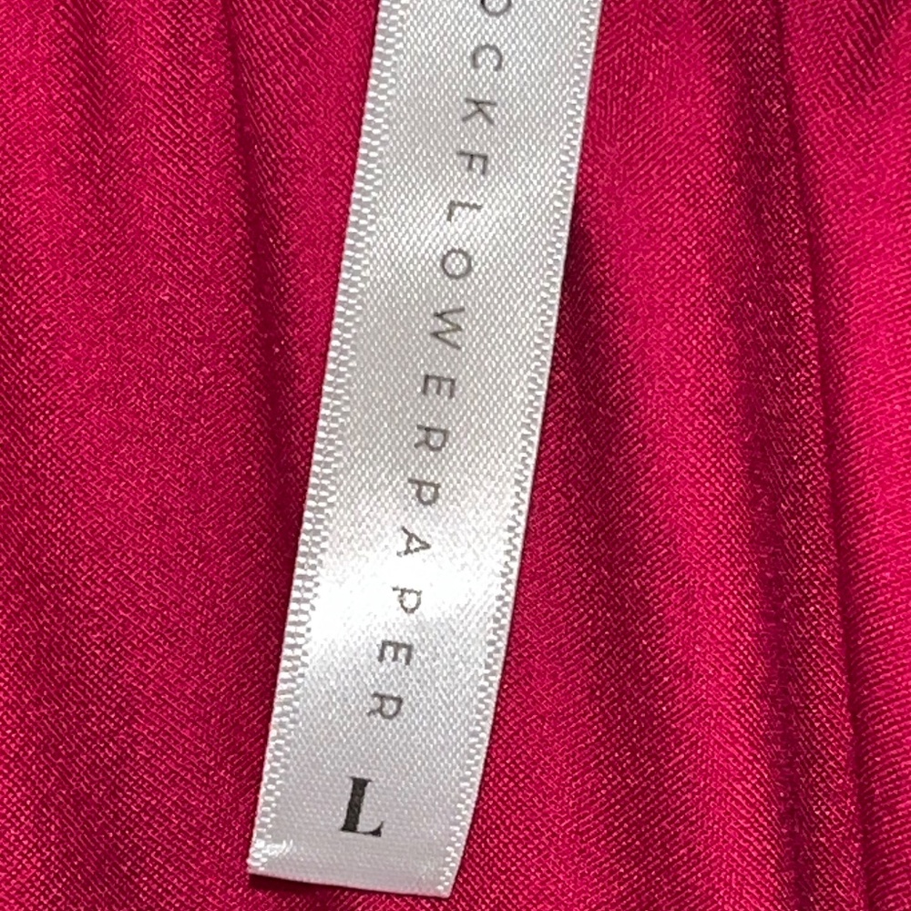 Rock Flower Paper Magenta Tunic, size large, great for Valentine's Day! - Picture 6 of 9